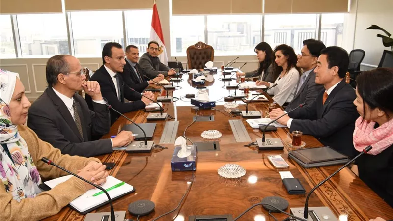 الإسكان تتابع تقدم الأعمال بمشروع تطوير مدينة بدر بالتكنولوجيا الحديثة