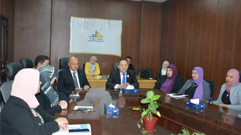 رئيس جامعة دمياط يفتتح ورشة عمل لعمداء ووكلاء كليات الجامعة