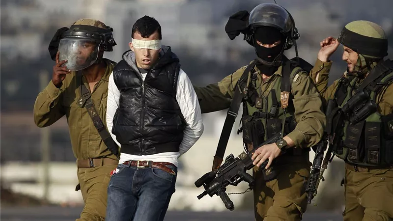 شؤون الأسرى: 7820 معتقلا فلسطينيا بالضفة الغربية