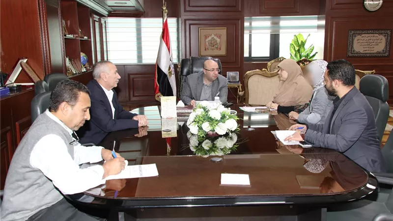 مساعدة مالية لفتاة من ذوي الهمم ببنى سويف واستكمال تجهيزات زفافها
