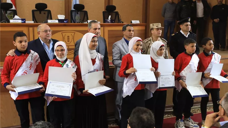 نورالدين يكرم93 متميزًامن جميع القطاعات بالمجلس التنفيذى للمحافظة