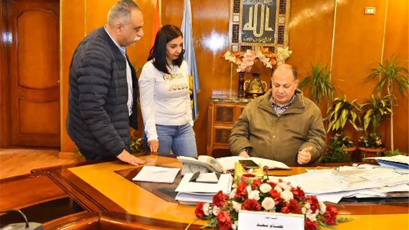 محافظ أسيوط يعلن اعتماد اللائحة الإدارية والمالية لمركز معلومات