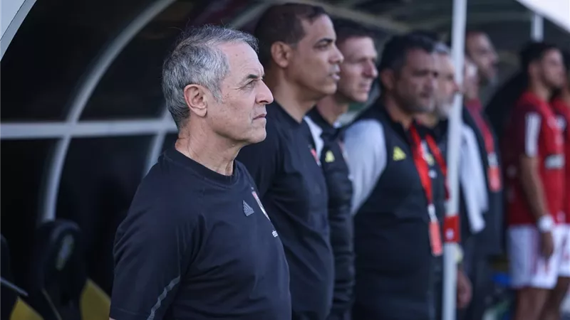 كولر يطالب الأهلي بالتعاقد مع لاعب شباب بلوزداد الجزائري