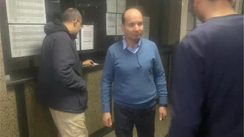 الجزار يتفقد مستشفى أبو المنجا ويحيل عدد من العاملين للتحقيق