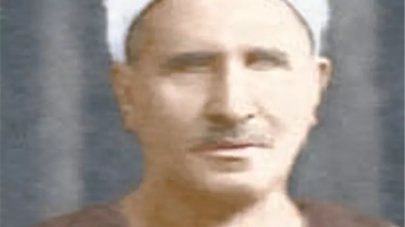 الشيخ علي محمود..سيد القراء وإمام المنشدين
