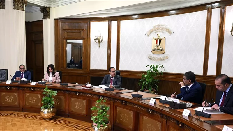 رئيس الوزراء يلتقى أعضاء اللجنة التنسيقية للحوار الوطني