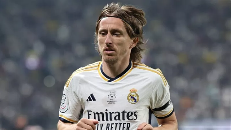 ريال مدريد يحسم مستقبل لوكا مودريتش مع الفريق بشكل نهائي