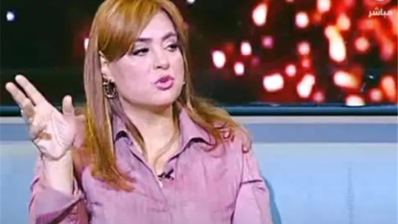 وفاء مكي تكشف سبب ترددها في قبول العمل مع أحمد زكي