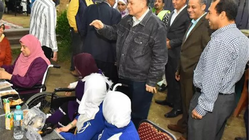 محافظ أسيوط يشارك في حفل الإفطار الجماعي والليلة الرمضانية