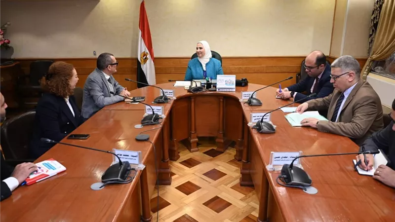 وزيرة التضامن والمدير المقيم لهيئة إنقاذ الطفولة يستعرضان أوجه التعاون