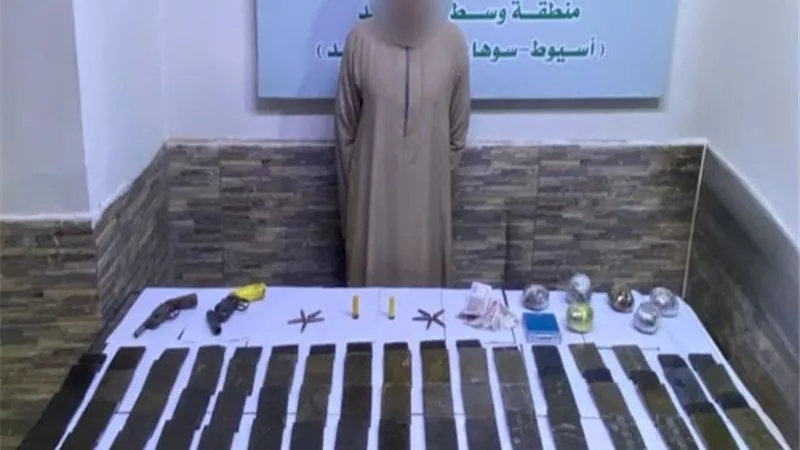 ضبط صاحب مقهى لتقديمه 