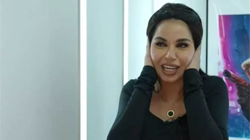 نسرين أمين تكشف لرامز جلال سر نشرها صورها بالمايوه على البحر