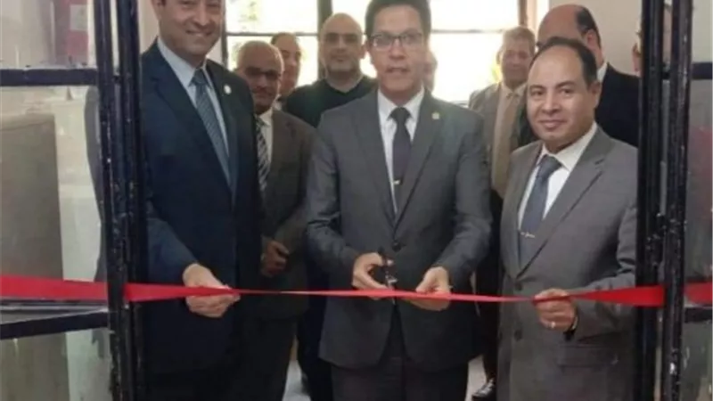 رئيس جامعة بنها يفتتح منشآت جديدة بكلية الهندسة بشبرا