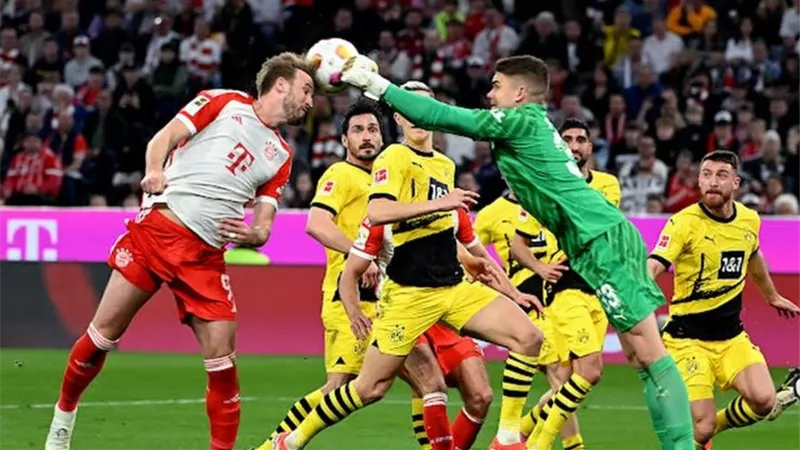 بوروسيا دورتموند يضرب بايرن ميونخ بثنائية ويحسم الكلاسيكو