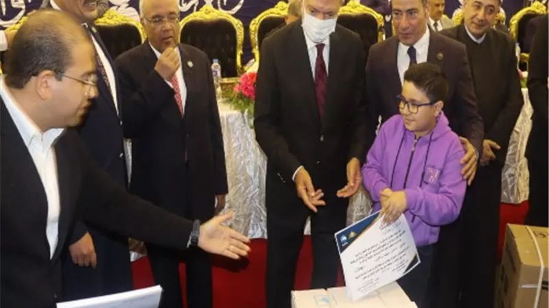 محافظ القليوبية يكرم حفظة القرآن الكريم على مستوى شبرا الخيمة