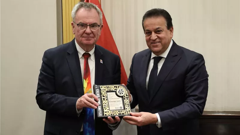 وزير الصحة يبحث مع رئيس منظمة «الروتاري الدولي»التعاون المشترك بالقطاع