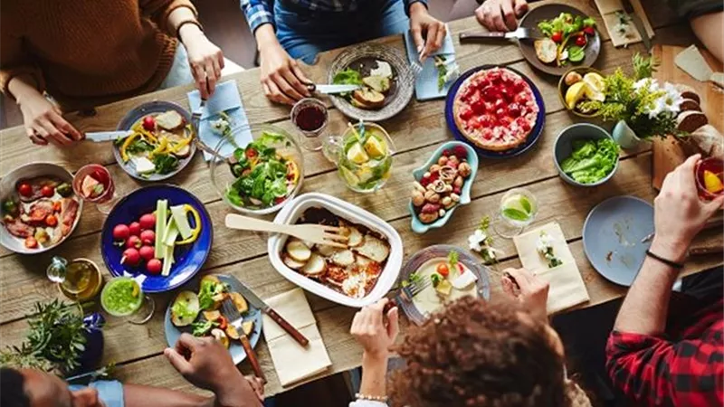 أطعمة يجب على كبار السن تجنبها في رمضان