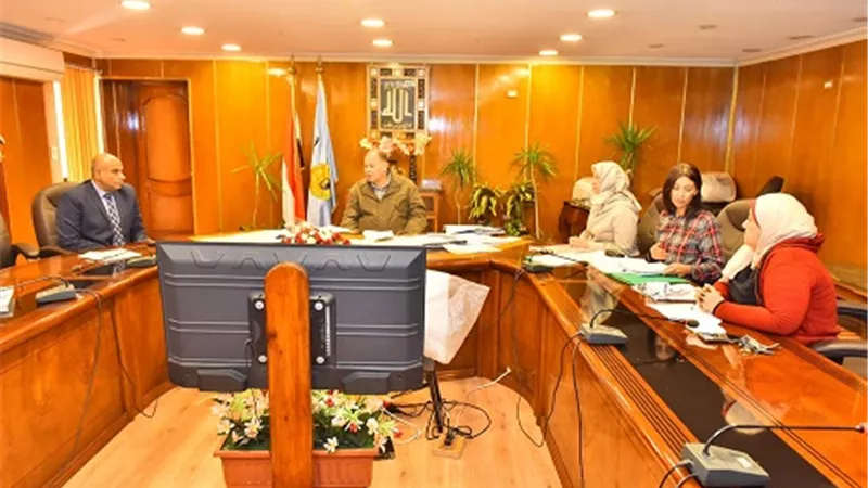 محافظ أسيوط يعلن إستكمال مشروعات الصرف الصحي بالصفا وعرب العوامر