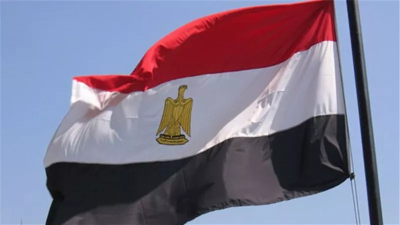 مصر تطالب بإجراء تحقيق لمحاسبة المسؤولين عن استهداف موظفي 