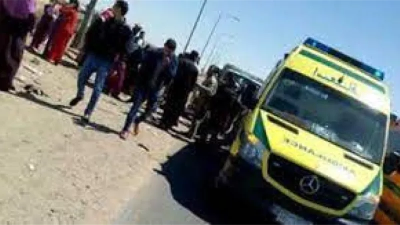 مصرع طفل وإصابة 29 شخصاً في حادث على طريق سوهاج / البحر الأحمر