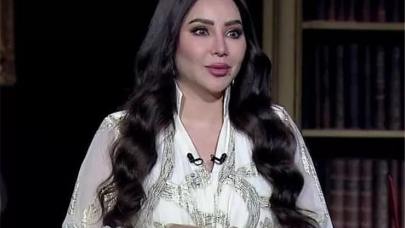 لجين عمران: 