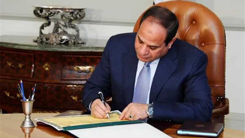 الرئيس السيسي يوقع تعديل بعض أحكام قانون المالية العامة الموحد