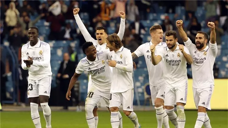 الدوري الأمريكي يهدد استمرار نجم ريال مدريد