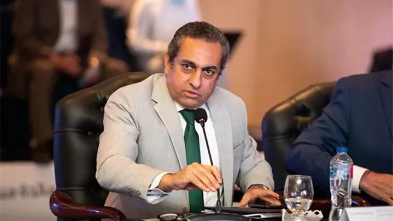 خالد عباس يكشف موعد عمل مؤسسات وهيئات الحكومة من العاصمة الإدارية