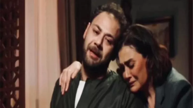 بعد تألقه في مسلسل صيد العقارب.. إشادات واسعة بأداء محمد علي رزق