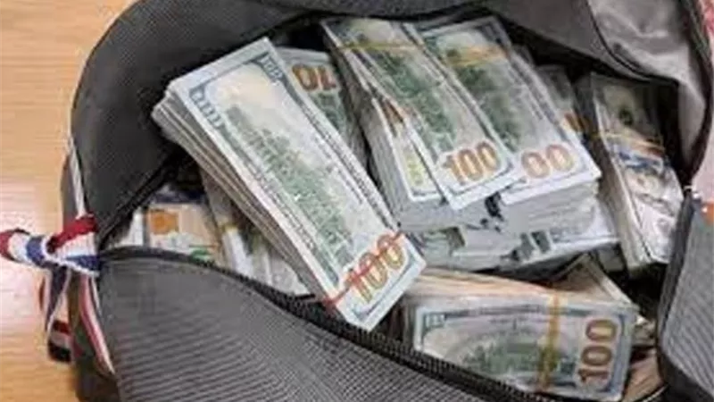 الداخلية تضبط قضايا اتجار بالنقد الاجنبى بقيمة 20 مليون جنية