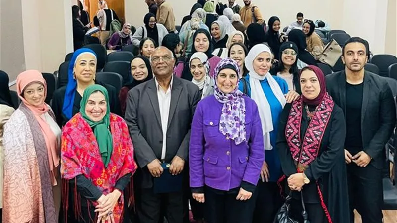 أحداث وحكايات رمضانية في ندوة بسياحة القناة