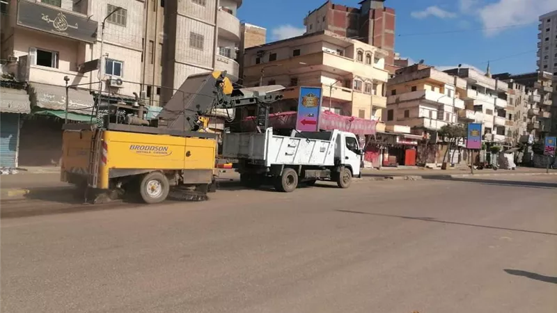 محافظ كفرالشيخ : رفع 1100 طن قمامة بحملات النظافة بمراكز المحافظة