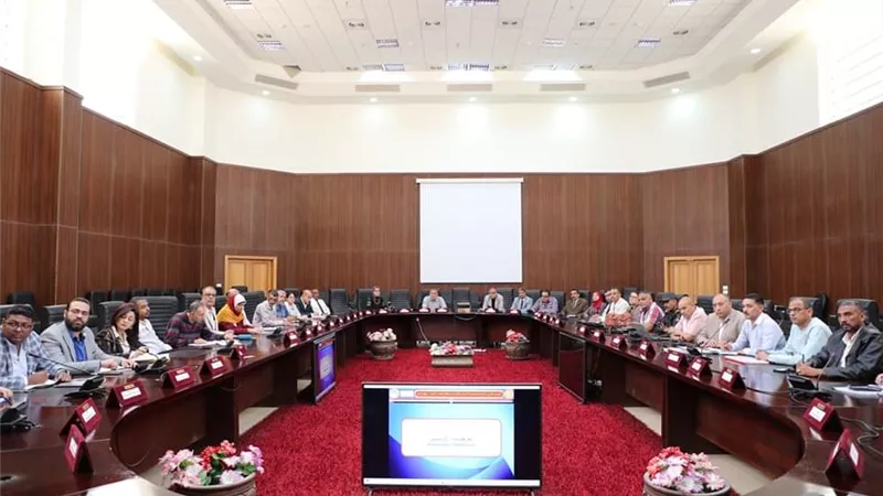 سليمان يترأس الاجتماع الثالث لمشروع صقر129لمواجهةالأزمات والكوارث