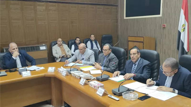 شوشة يوجه بسرعة الانتهاء من مشروعات الخطة الاستثمارية