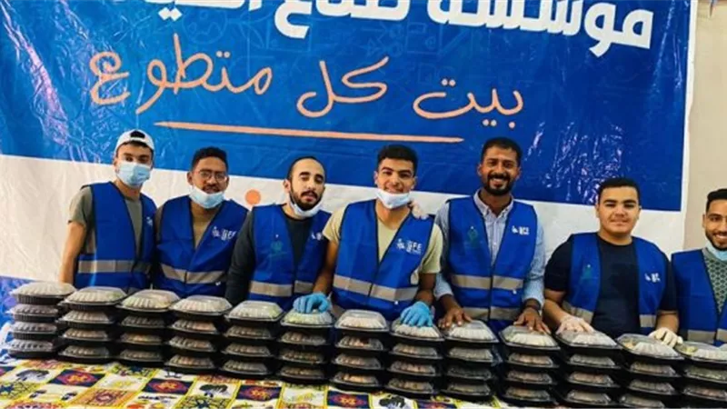 متطوعو التحالف الوطنى يودعون رمضان بأكبر إفطار جماعى فى الصعيد