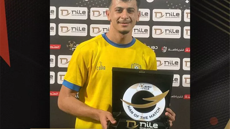 عمر الساعي يفوز بجائزة رجل مباراة الإسماعيلي وسموحة