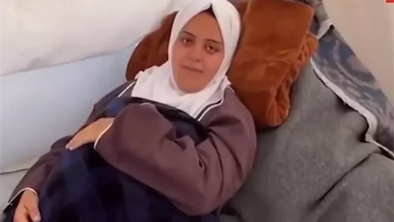 بعد إنقاذ حياتها.. سيدة فلسطينية تشكر مصر والرئيس السيسي