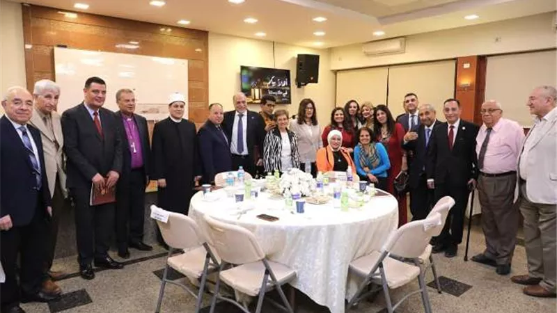 رئيس الإنجيلية يلتقي وزير المالية ووزيرة الهجرة في إفطار الكنيسة
