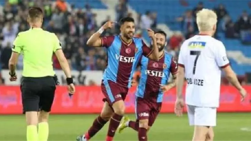 تريزيجيه يسجل ويقود طرابزون للفوز على كونيا سبور بثنائية رائعة