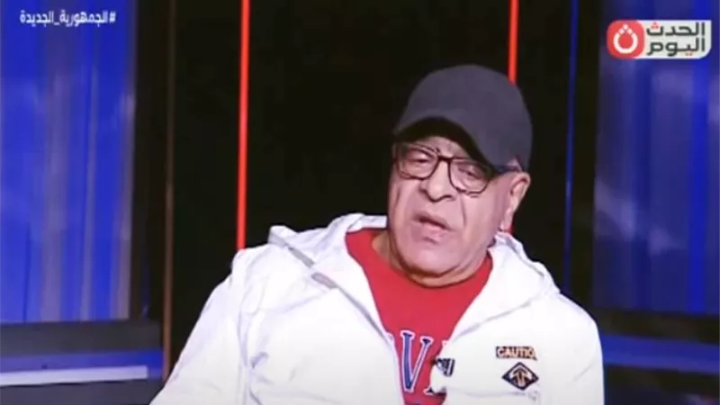 الشاعر عنتر هلال: اشتغلت مقرئ في المآتم.. ورقصت في الأفراح