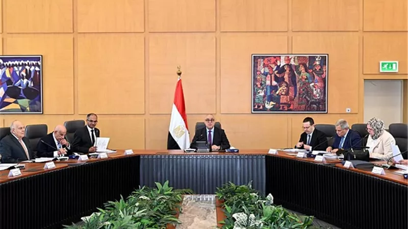 الجزار : الالتزام بأعلى معايير الجودة في تنفيذ مشروعات المياه والصرف