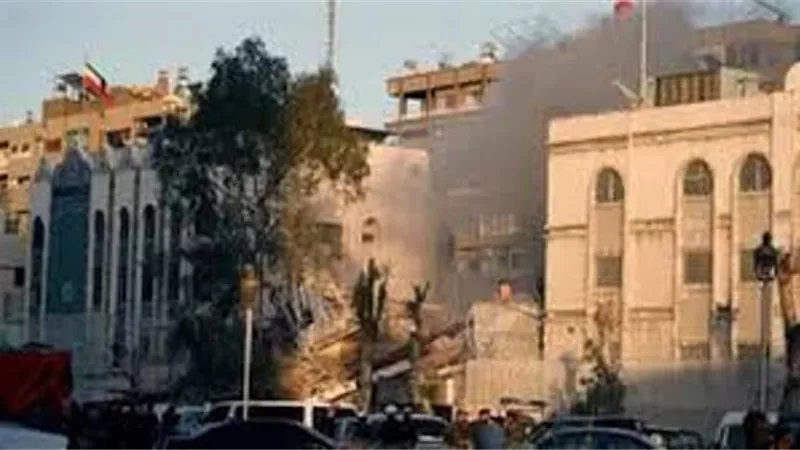وسائل إعلام أمريكية : إيران سترد على استهداف قنصليتها فى سوريا