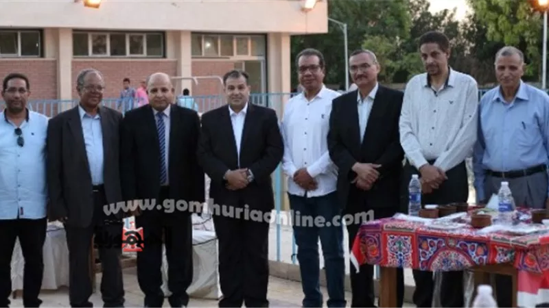 رئيس جامعة جنوب الوادي يشارك بالافطار الاسرى بنادى هيئة التدريس