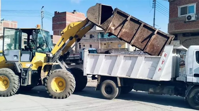 محافظ كفرالشيخ:رفع 1200طن قمامة وتمهيد الطرق بمراكز ومدن المحافظة