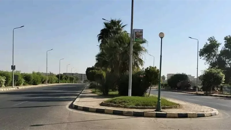 الإسكان: رفع كفاءة الطرق بمدن بني سويف وطيبة الجديدة والعبور