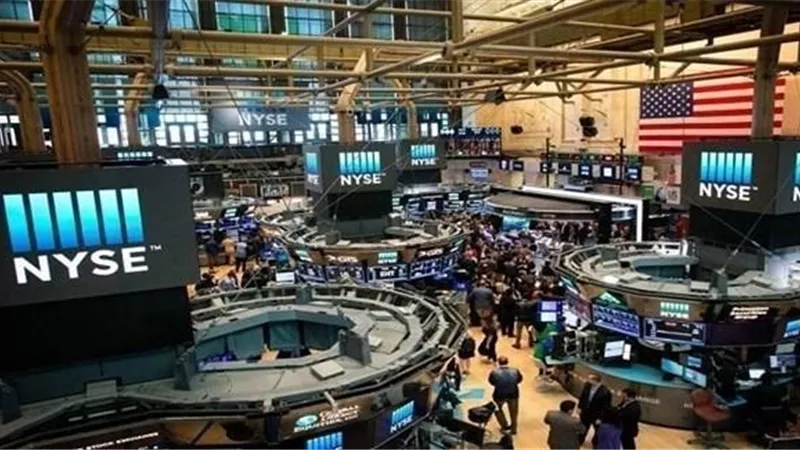 ارتفاع مؤشرات الأسهم الأمريكية في بورصة وول ستريت