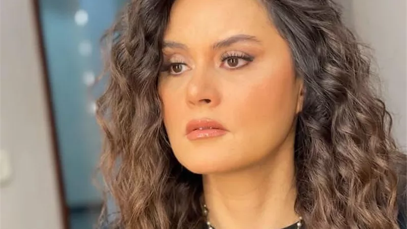 بملامح هادئة.. رشا مهدى تشارك متابعيها أحدث ظهور