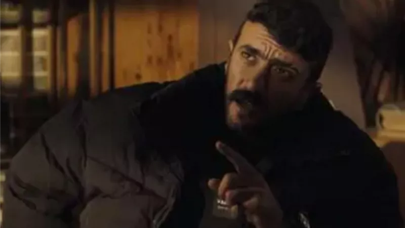 أنغام تكتشف سر طلاق والديها فى 