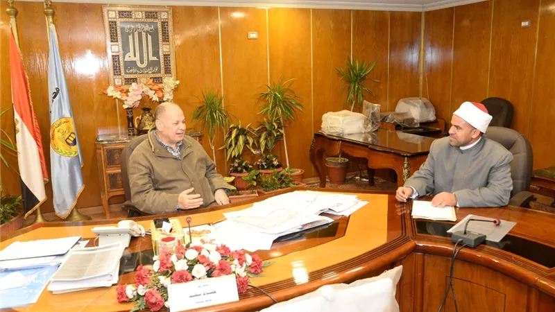 محافظ أسيوط يعلن تجهيز 4202 مسجداً و151 ساحة لاداء صلاة عيد الفطر