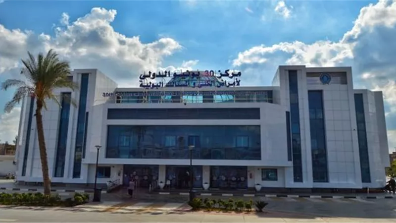 إعتماد مركز 30 يونيو للكلى بالإسماعيلية ضمن المعايير القومية